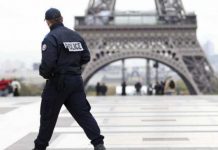 Francia: Tras la masacre en París, Hollande militariza Francia