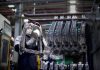 ¡Que la industria se reconvierta para fabricar insumos!
