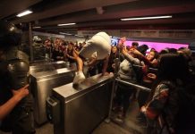 Triunfo popular en Chile: Piñera retrocede