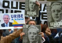 Colombia: Uribe es procesado por soborno y fraude