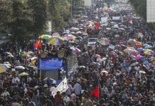 Masivas protestas pro-democráticas en Tailandia