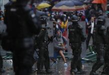 Colombia: furia por el suicidio de una joven tras ser abusada por miembros del Esmad en Popayán